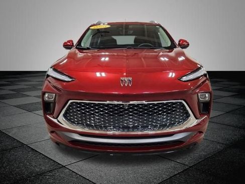 Certified 2025 Buick Encore GX Avenir w/ Avenir Technology Package image 9