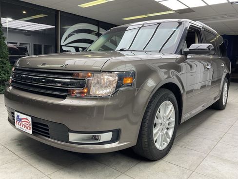 Used 2019 Ford Flex SEL w/ Equipment Group 202A image 3