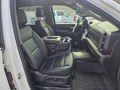 Certified 2025 GMC Sierra 3500 SLT w/ X31 Off-Road Package AWD/4WD image 28