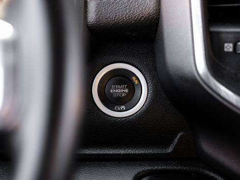 Used 2021 RAM 1500 Laramie w/ Sport Appearance Package image 30