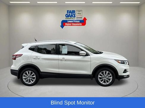 Used 2022 Nissan Rogue Sport SV AWD/4WD image 6