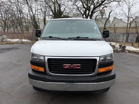 Used 2017 GMC Savana 2500 image 8