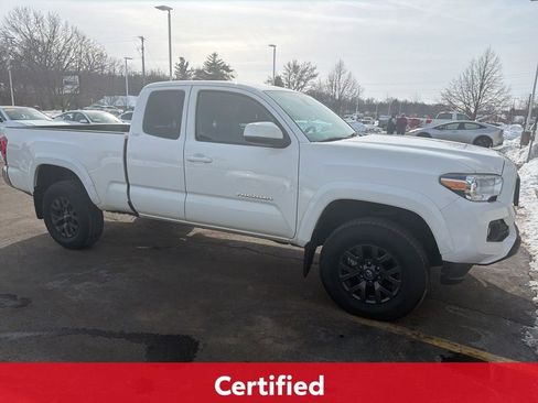 Certified 2021 Toyota Tacoma SR5 image 8