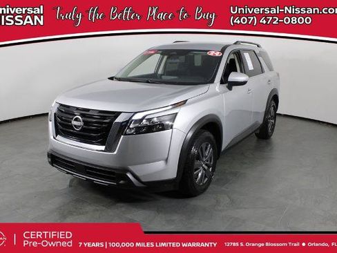 Certified 2024 Nissan Pathfinder SV FWD image 1