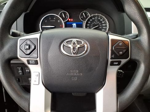 Used 2015 Toyota Tundra SR5 w/ SR5 Upgrade Package AWD/4WD image 18