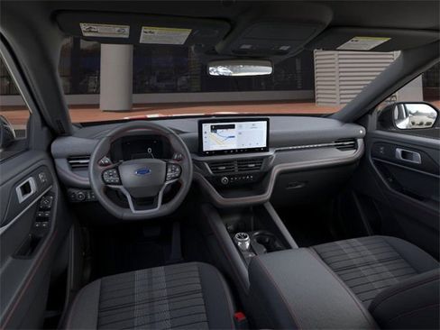 New 2026 Ford Explorer ST-Line w/ ST-Line Street Pack image 9