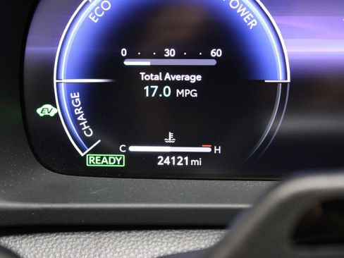 Used 2025 Toyota Crown Signia w/ Advanced Technology Package AWD/4WD image 43