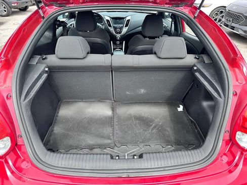 Used 2017 Hyundai Veloster Value Edition FWD image 22