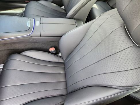 Used 2026 Mercedes-Benz E 350 4MATIC Sedan image 8