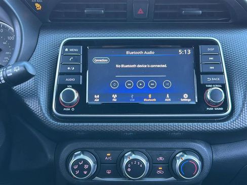 Used 2020 Nissan Kicks S image 32