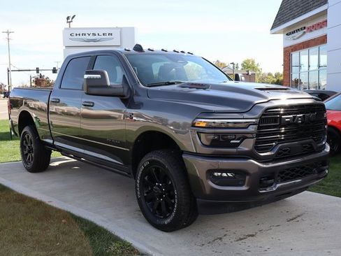 Used 2025 RAM 2500 Laramie image 4