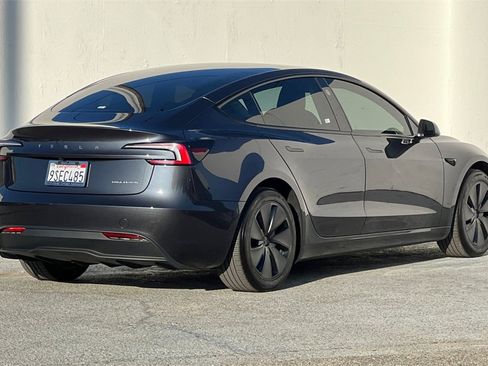 Used 2025 Tesla Model 3 Long Range image 4