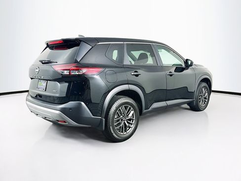 Used 2023 Nissan Rogue S image 9