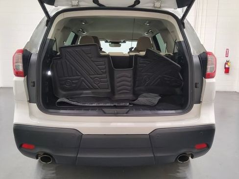 Used 2025 Subaru Ascent Premium AWD/4WD image 13