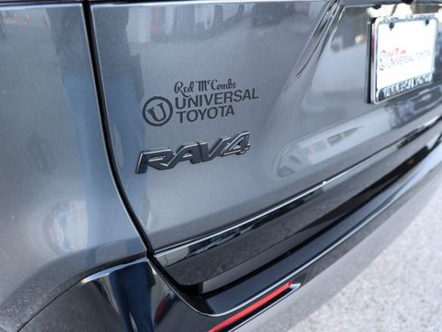 Used 2025 Toyota RAV4 XSE AWD/4WD image 12