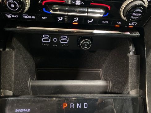 Used 2021 Jeep Grand Cherokee L Limited AWD/4WD image 18