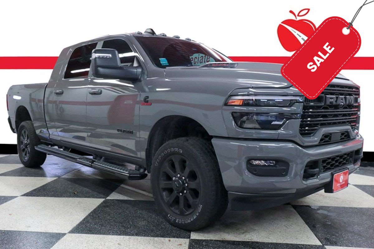 Used 2025 RAM 2500 Laramie w/ Night Edition AWD/4WD image 1