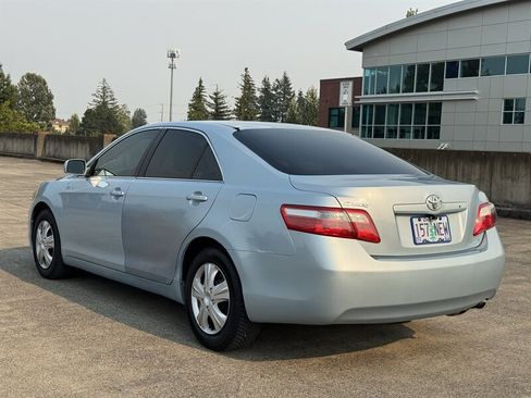 Used 2008 Toyota Camry LE FWD image 3