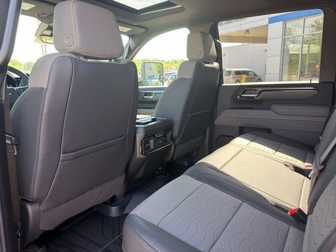 New 2026 Chevrolet Silverado 2500 ZR2 AWD/4WD image 27