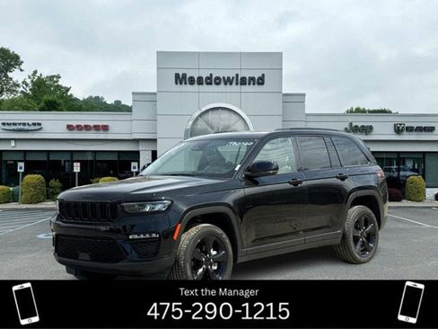 Certified 2024 Jeep Grand Cherokee Limited w/ Black Appearance Package image 1
