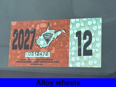 Used 2017 GMC Canyon SLE w/ All Terrain Package image 20