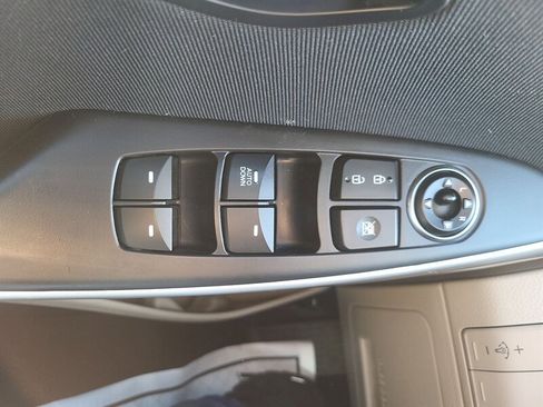 Used 2014 Hyundai Elantra GT image 18