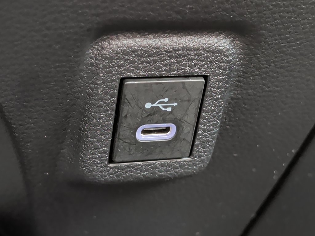 Used 2025 Toyota Corolla LE FWD image 28