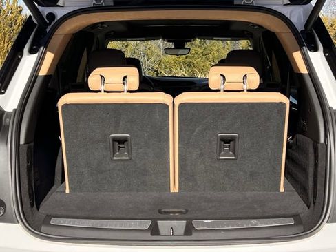 Certified 2023 Cadillac XT6 Premium Luxury w/ Platinum Package image 33