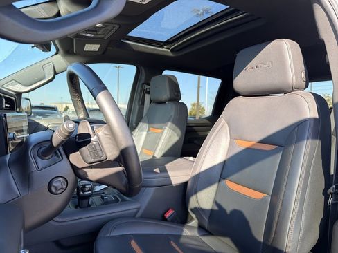 Used 2024 GMC Sierra 1500 AT4 w/ Technology Package image 17