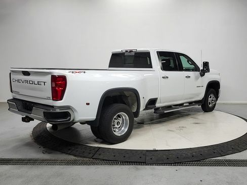 Used 2023 Chevrolet Silverado 3500 LTZ w/ LTZ Convenience Package AWD/4WD image 7