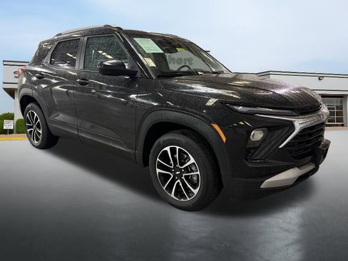 Used 2025 Chevrolet TrailBlazer LT image 7