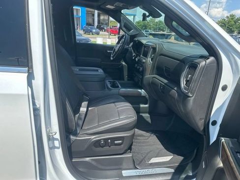 Used 2022 Chevrolet Silverado 1500 High Country w/ Technology Package AWD/4WD image 31