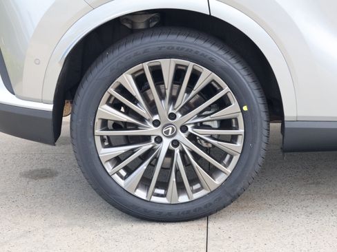 Certified 2023 Lexus RX 350 w/ Accessory Package (Z1) AWD/4WD image 8