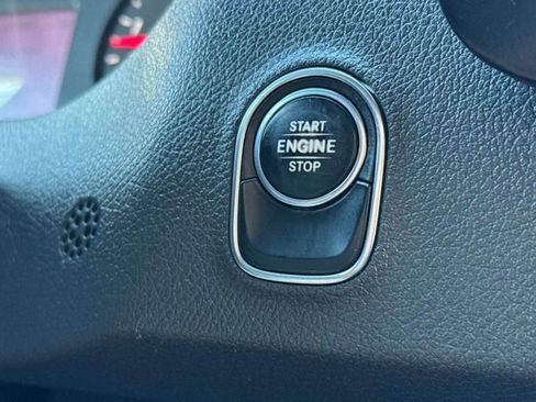 Used 2019 Mercedes-Benz Sprinter 144 image 22