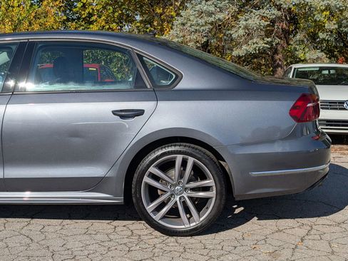 Used 2018 Volkswagen Passat 2.0T S image 3