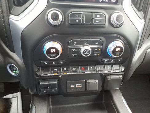 Used 2020 GMC Sierra 1500 SLT AWD/4WD image 17