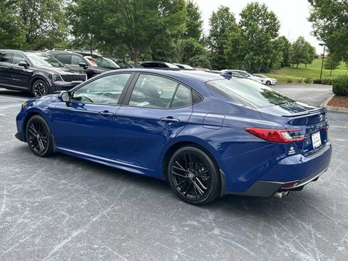 Used 2025 Toyota Camry SE w/ Convenience Package FWD image 6