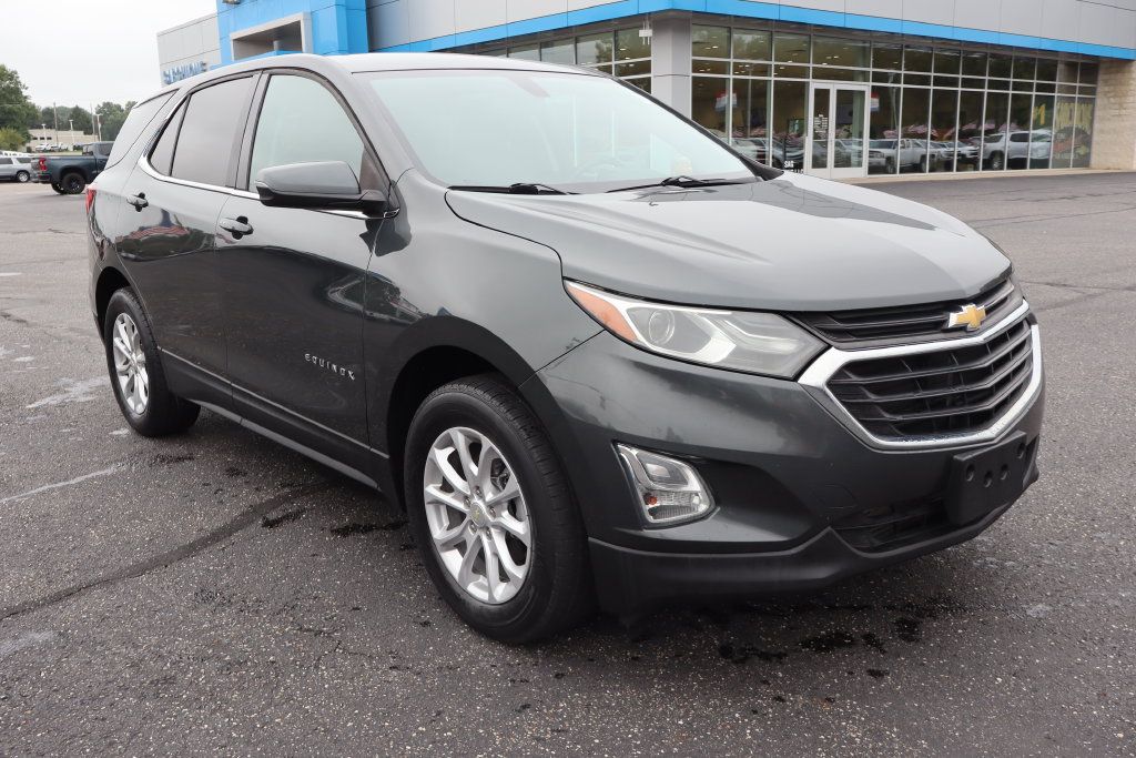 Used 2019 Chevrolet Equinox LT FWD image 2