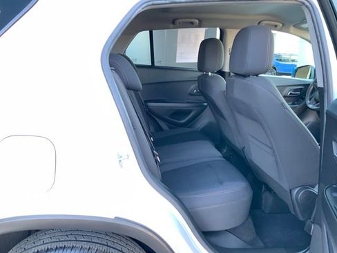 Used 2022 Chevrolet Trax LS w/ Tint and Cruise Package image 19