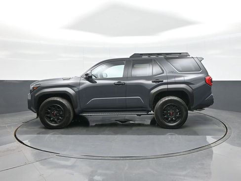 Used 2025 Toyota 4Runner TRD Off-Road Premium image 4