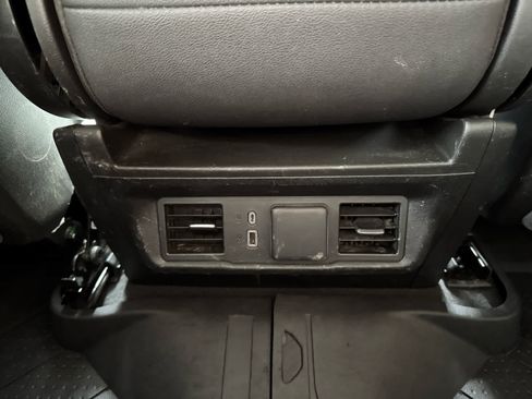 Used 2024 Chevrolet Silverado 2500 LTZ image 37