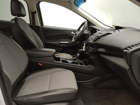 Used 2017 Ford Escape SE w/ SE Sport Appearance Package image 21