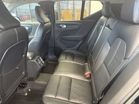 Used 2023 Volvo XC40 B5 Plus w/ Driver Assist Package AWD/4WD image 15