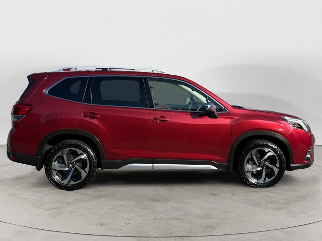 Certified 2023 Subaru Forester Touring AWD/4WD image 4