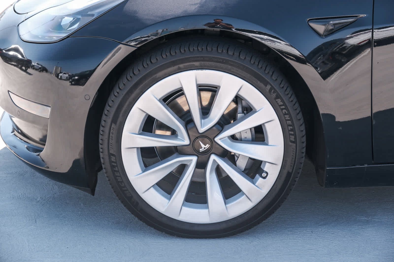 Used 2022 Tesla Model 3 Standard Range RWD image 10