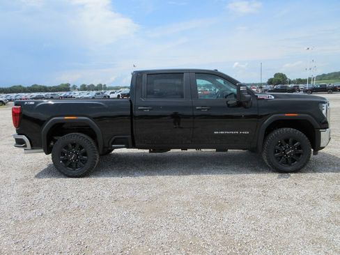 New 2026 GMC Sierra 2500 Pro AWD/4WD image 3