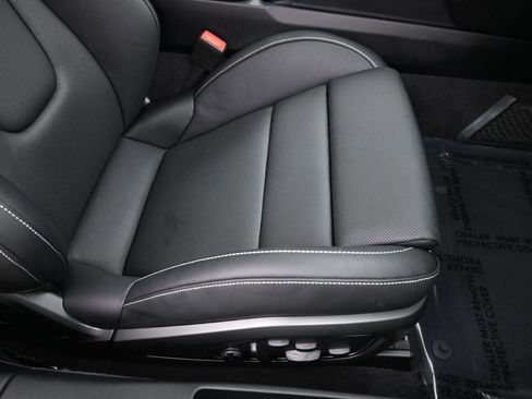 Used 2025 Porsche 911 Carrera image 27