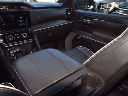 Used 2024 GMC Sierra 1500 AT4X image 17