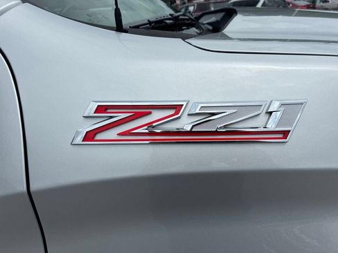 Used 2019 Chevrolet Silverado 1500 LT w/ All-Star Edition AWD/4WD image 9