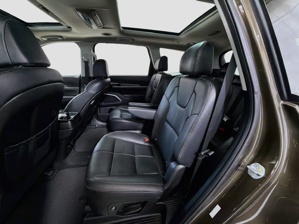Used 2022 Kia Telluride SX w/ Nightfall Edition Package AWD/4WD image 27